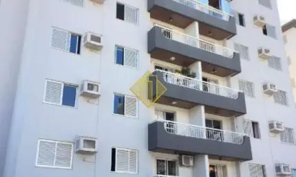 Apartamento à venda, 2 quartos, 1 suíte, 1 vaga, Centro - Cascavel/PR