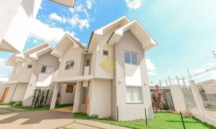 Sobrado à venda, 3 quartos, 1 suíte, 2 vagas, Canadá - Cascavel/PR