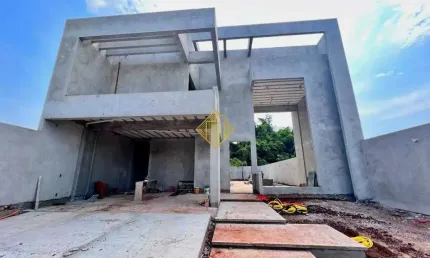 Sobrado à venda, 3 quartos, 3 suítes, 4 vagas, Jardim Pancera - Toledo/PR