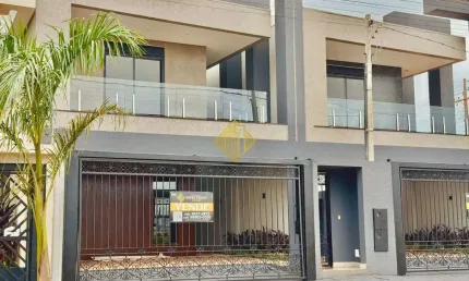 Sobrado à venda, 2 quartos, 1 suíte, 2 vagas, Piovesan - Cascavel/PR