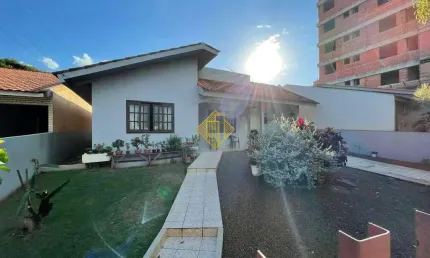 Casa à venda, 2 quartos + 1 suíte, Jd Pancera - Toledo/PR