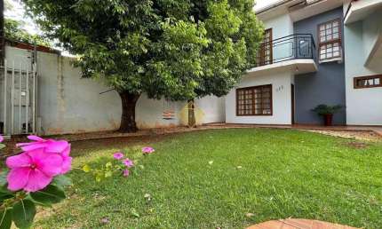 CASA COM 1 SUÍTE E 3 QUARTOS NO JARDIM LA SALLE, TOLEDO-PR