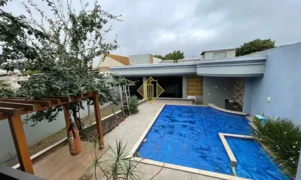 Sobrado à venda, 2 quartos, 1 suíte, 3 vagas, Parque São Paulo - Cascavel/PR