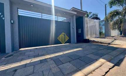 Casa à venda, 1 quarto, 4 vagas, Universitário - Cascavel/PR