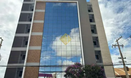 **APARTAMENTO DE ALTO PADRÃO COM 03 SUÍTES NO CENTRO, TOLEDO/PR**