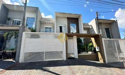 Sobrado à venda, 4 quartos, 2 suítes, 2 vagas, Parque Verde - Cascavel/PR