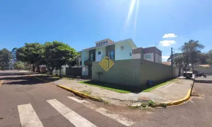 Sobrado à venda, 2 quartos, 1 suíte, 2 vagas, Jardim Gisela - Toledo/PR