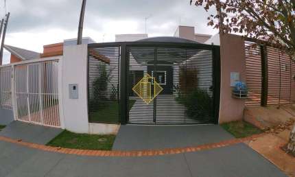 Casa à venda, 2 quartos, 2 vagas, Jardim Coopagro - Toledo/PR