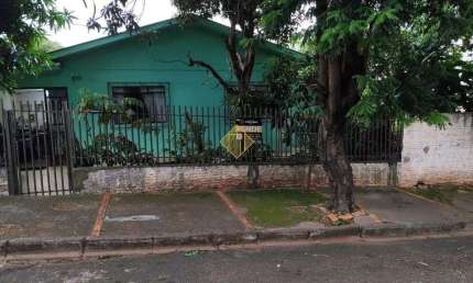 CASA COM AMPLA SOBRA DE TERRENO, PRÓXIMO ATACADÃO, SUPERMERCADO, TOLEDO - PR