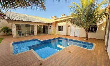 SOBRADO NO BAIRRO DULLIUS COM SALA COMERCIAL, EM TOLEDO/PR.