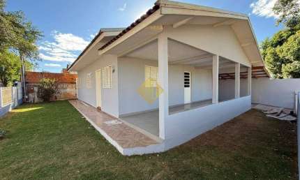 Casa para aluguel, 3 quartos, 1 vaga, Jardim Pancera - Toledo/PR