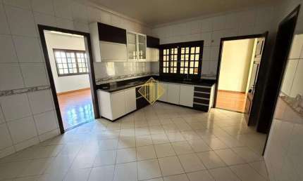 CASA PARA LOCAÇÃO NO JARDIM PANCERA EM TOLEDO - PARANÁ