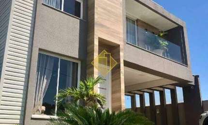 O Refúgio Ideal: Triplex em Condomínio com Estrutura Completa