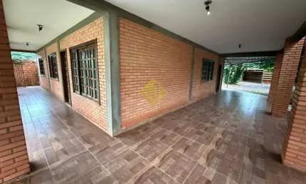 CASA PARA LOCAÇÃO NA VILA INDUSTRIAL EM TOLEDO - PARANÁ