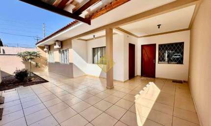 Casa para aluguel, 3 quartos, 1 suíte, 3 vagas, Coqueiral - Cascavel/PR