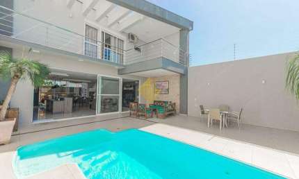 Sobrado à venda, 2 quartos, 1 suíte, 6 vagas, Recanto Tropical - Cascavel/PR