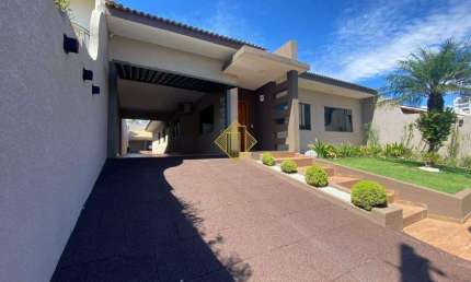 CASA TERREA COM PISCINA NO BAIRRO CANCELLI CASCAVEL -PR