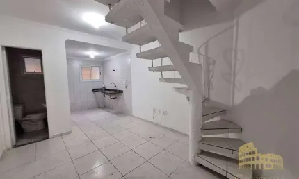Casa com 2 dormitórios à venda por R$ 400.000,00 - Canto do Forte - Praia Grande/SP