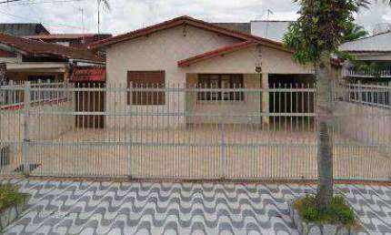 Casa 04 dormitorios 03 banheiros - Bairro Solemar/Praia Grande-SP