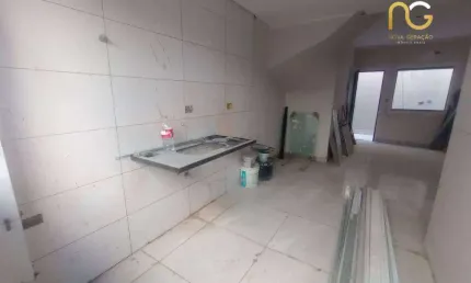 Casa com 3 dormitórios à venda, 71 m² por R$ 460.000,00 - Vila Guilhermina - Praia Grande/SP