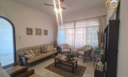 Casa Tupi , 2 dormitórios , 3 vagas de garagem R$ 460.000,00