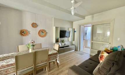Apartamento mobiliado à 100 metros da praia dos Ingleses
