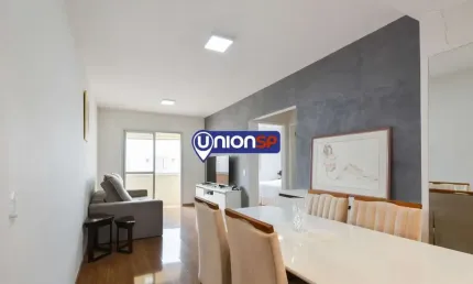 Apartamento a venda de 2 dormitórios e 1 vaga na aclimação