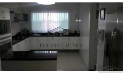 CA635-CASA COM 3 SUÍTES ? 5 VAGAS ? OPORTUNIDADE NO SÍTIO DA FIGUEIRA