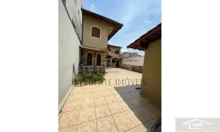 Casa no Jardim Aricanduva em terreno com 250m², 3 dormitórios