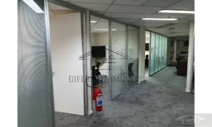 Conjunto Comercial com 598m², Mobiliado para Alugar na Vila Olímpia