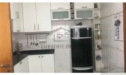 Sobrado 240 m² - 3 dormitórios - 1 suíte - 2 vagas - no jardim têxtil !!