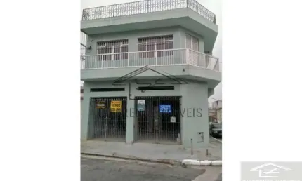 Sobrado- 7 salas- 6 banheiros- 4 vagas- ideal para consultórios.