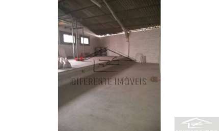 Galpão industrial com 800m² no Jardim Monte Alegre !