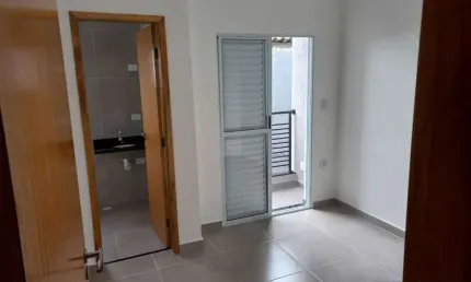 Sobrado a Venda na Boturussu com 2 Quartos com Suítes.