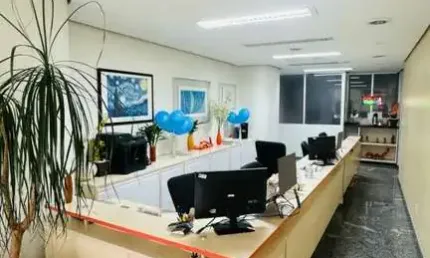 Sala comercial mobiliada para alugar com 216 metros na republica, são paulo