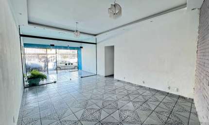 Salão Para Locação na Av. Boturussu,  Zona Leste ,São Paulo - SP, com 124M²