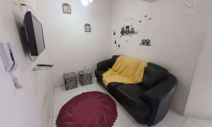 KITNET DIVIDIDO Á 350 METROS DA PRAIA DA TUPI COM GARAGEM, PISCINA, SALÃO DE FESTAS E SALÃO DE JOGOS