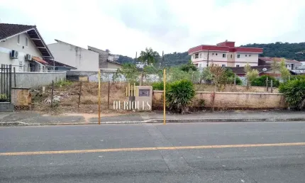 Terreno a venda no iririu com 360m² aceita permuta por geminado na região.