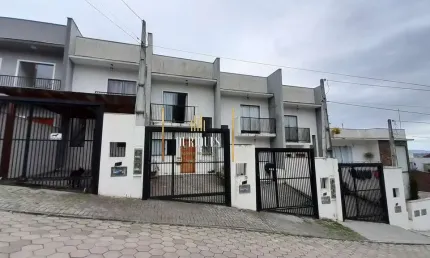 Casa com 2 quartos à venda no Aventureiro, Joinville 