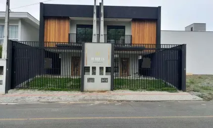 Lindo Sobrado no Loteamento Santos Dumont , com 3 suítes sendo 1 master 180 m²