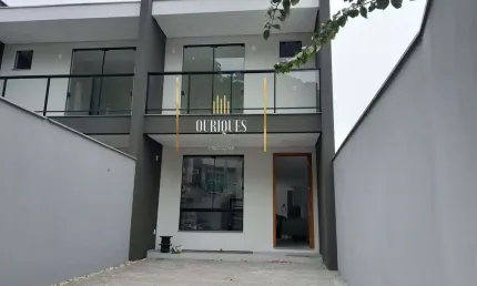Belíssimo Sobrado no Loteamento Santos Dumont com 115m², 3 quartos sendo 1suíte.