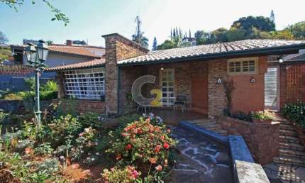 CASA ASSOBRADADA - SUMARÉ - 3 DORMITÓRIOS - 1 SUÍTE - 2 VAGAS