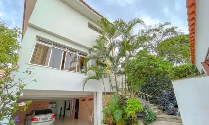 Casa com 3 quartos à venda na Rua Saramenha, --, Sumaré, São Paulo