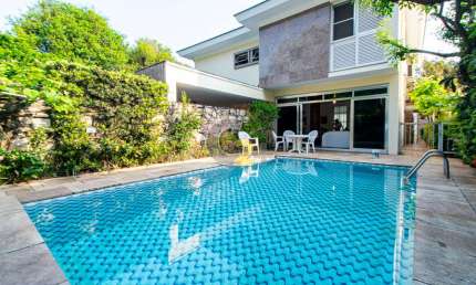 Casa com 4 quartos à venda na Rua Iquitos, --, Alto de Pinheiros, São Paulo