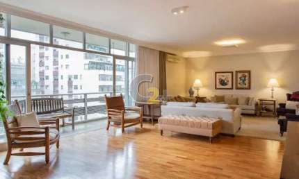 Apartamento à venda em Higienópolis com 4 quartos, sendo 2 suítes, 2 vagas