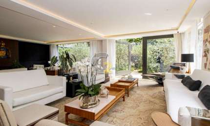 Casa com 6 quartos à venda na Rua Itatiba, --, Pacaembu, São Paulo