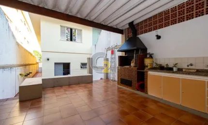 Casa à venda no Alto de Pinheiros com 4 quartos, sendo 2 suítes e 2 vagas
