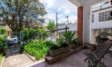 Casa a venda no Alto da Lapa com 4 quartos, 1 suíte, 4 vagas