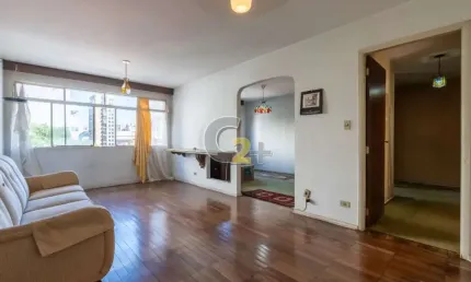 Apartamento à venda em Moema com 3 quartos, sendo 1 suíte e 1 vaga