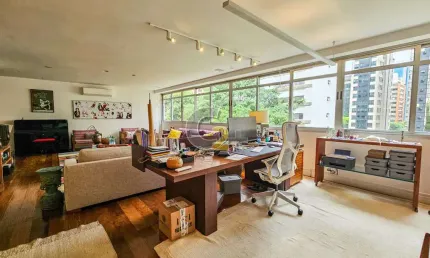 Apartamento a venda no Jardim Europa com 4 quartos, sendo 3 suítes e 2 vagas